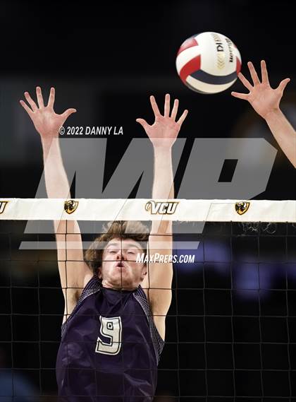 Thumbnail 3 in Glen Allen vs. James River Midlothian (VHSL Class 5 State Final) photogallery.