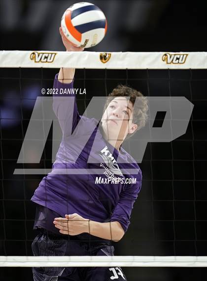 Thumbnail 2 in Glen Allen vs. James River Midlothian (VHSL Class 5 State Final) photogallery.