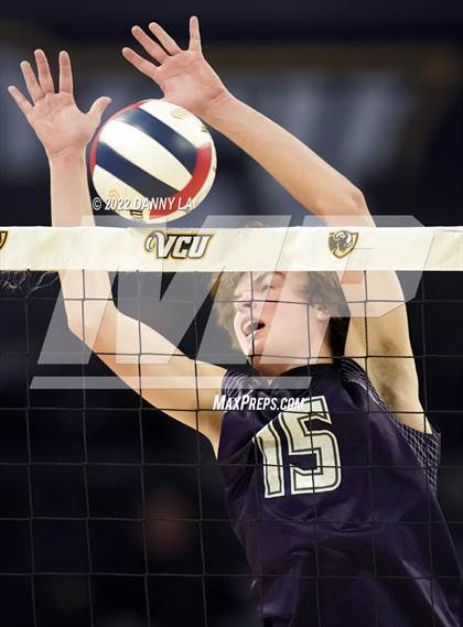 Thumbnail 1 in Glen Allen vs. James River Midlothian (VHSL Class 5 State Final) photogallery.