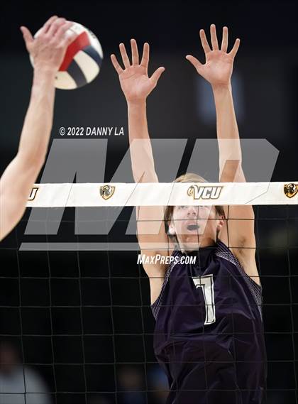 Thumbnail 3 in Glen Allen vs. James River Midlothian (VHSL Class 5 State Final) photogallery.