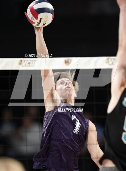 Thumbnail 1 in Glen Allen vs. James River Midlothian (VHSL Class 5 State Final) photogallery.