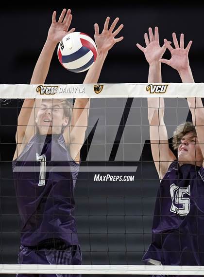 Thumbnail 2 in Glen Allen vs. James River Midlothian (VHSL Class 5 State Final) photogallery.