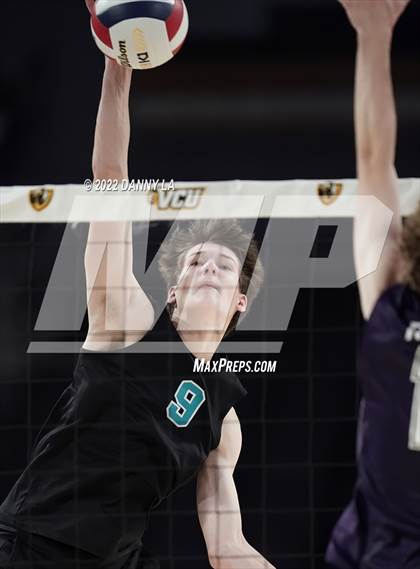 Thumbnail 1 in Glen Allen vs. James River Midlothian (VHSL Class 5 State Final) photogallery.