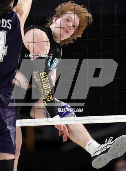 Thumbnail 1 in Glen Allen vs. James River Midlothian (VHSL Class 5 State Final) photogallery.