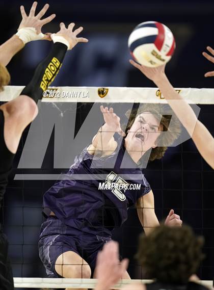 Thumbnail 2 in Glen Allen vs. James River Midlothian (VHSL Class 5 State Final) photogallery.