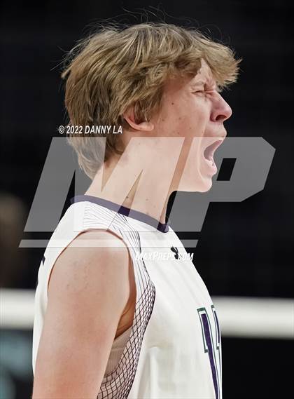 Thumbnail 2 in Glen Allen vs. James River Midlothian (VHSL Class 5 State Final) photogallery.