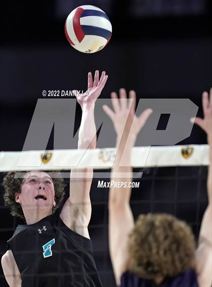 Thumbnail 2 in Glen Allen vs. James River Midlothian (VHSL Class 5 State Final) photogallery.