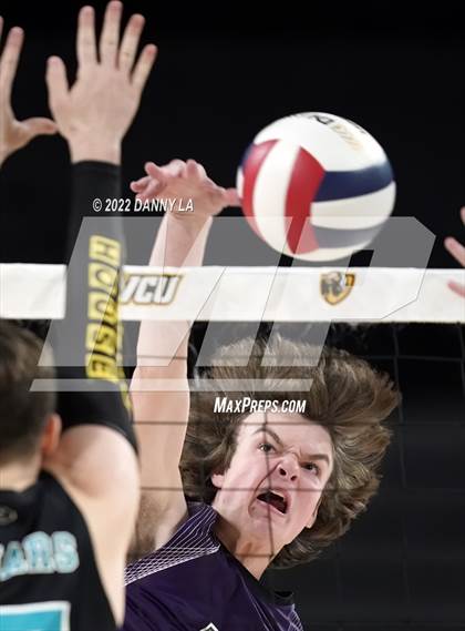 Thumbnail 2 in Glen Allen vs. James River Midlothian (VHSL Class 5 State Final) photogallery.