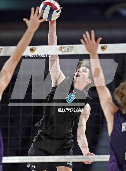Thumbnail 2 in Glen Allen vs. James River Midlothian (VHSL Class 5 State Final) photogallery.
