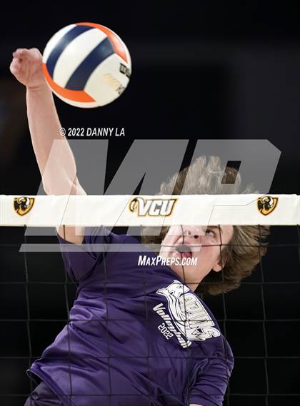 Thumbnail 1 in Glen Allen vs. James River Midlothian (VHSL Class 5 State Final) photogallery.