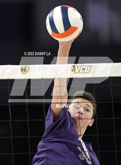 Thumbnail 1 in Glen Allen vs. James River Midlothian (VHSL Class 5 State Final) photogallery.