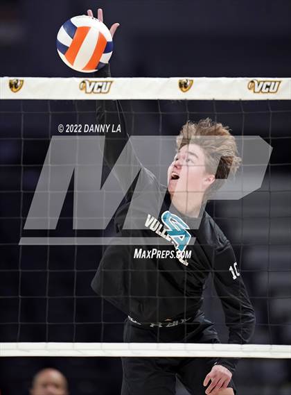 Thumbnail 1 in Glen Allen vs. James River Midlothian (VHSL Class 5 State Final) photogallery.