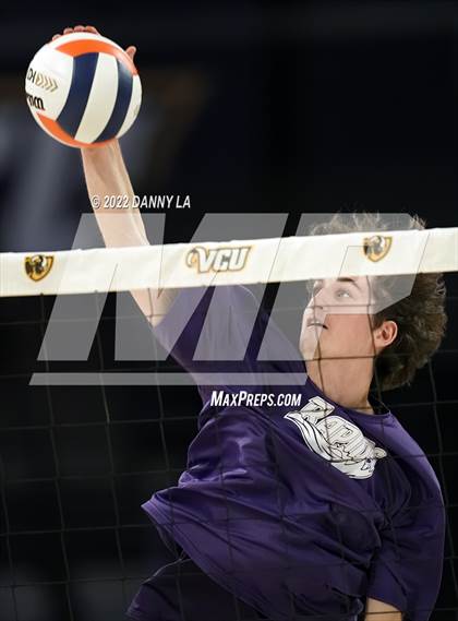 Thumbnail 2 in Glen Allen vs. James River Midlothian (VHSL Class 5 State Final) photogallery.