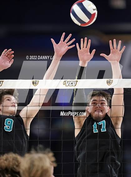 Thumbnail 2 in Glen Allen vs. James River Midlothian (VHSL Class 5 State Final) photogallery.