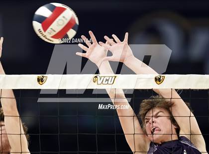 Thumbnail 1 in Glen Allen vs. James River Midlothian (VHSL Class 5 State Final) photogallery.