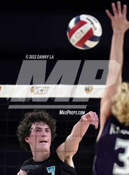 Thumbnail 3 in Glen Allen vs. James River Midlothian (VHSL Class 5 State Final) photogallery.