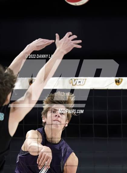 Thumbnail 3 in Glen Allen vs. James River Midlothian (VHSL Class 5 State Final) photogallery.
