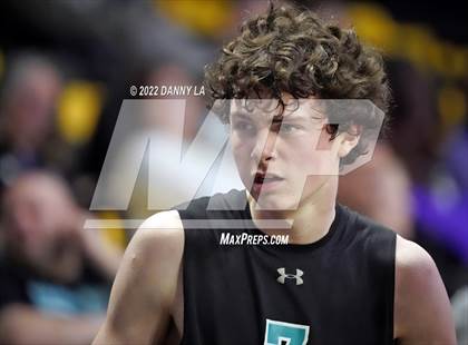 Thumbnail 3 in Glen Allen vs. James River Midlothian (VHSL Class 5 State Final) photogallery.