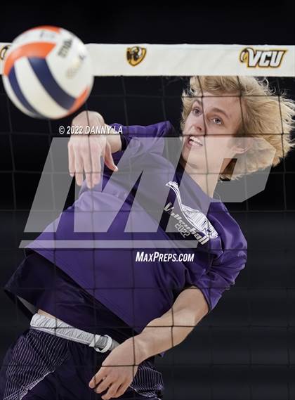 Thumbnail 3 in Glen Allen vs. James River Midlothian (VHSL Class 5 State Final) photogallery.
