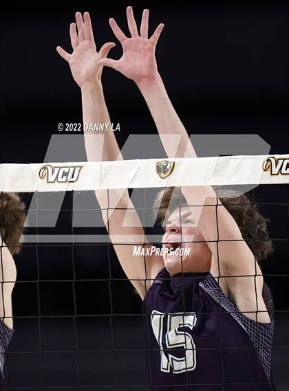 Thumbnail 3 in Glen Allen vs. James River Midlothian (VHSL Class 5 State Final) photogallery.