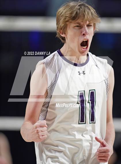 Thumbnail 3 in Glen Allen vs. James River Midlothian (VHSL Class 5 State Final) photogallery.