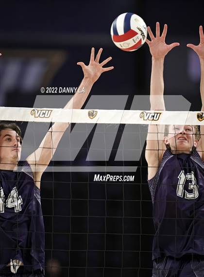 Thumbnail 2 in Glen Allen vs. James River Midlothian (VHSL Class 5 State Final) photogallery.