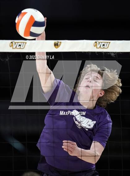 Thumbnail 1 in Glen Allen vs. James River Midlothian (VHSL Class 5 State Final) photogallery.