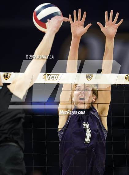 Thumbnail 2 in Glen Allen vs. James River Midlothian (VHSL Class 5 State Final) photogallery.