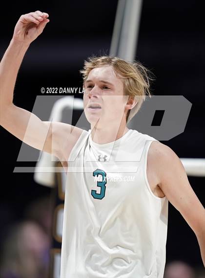Thumbnail 3 in Glen Allen vs. James River Midlothian (VHSL Class 5 State Final) photogallery.
