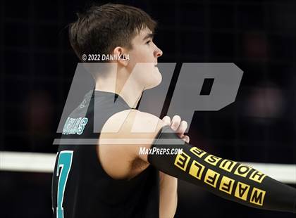 Thumbnail 2 in Glen Allen vs. James River Midlothian (VHSL Class 5 State Final) photogallery.
