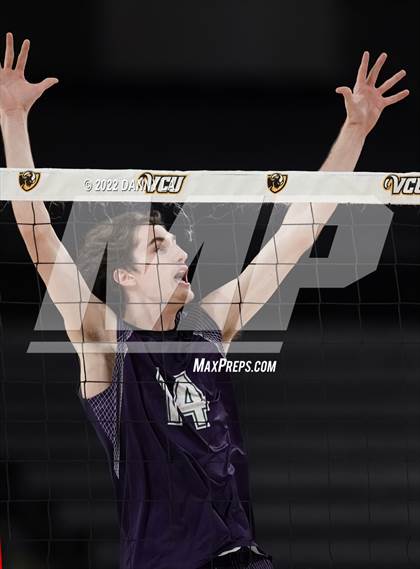 Thumbnail 1 in Glen Allen vs. James River Midlothian (VHSL Class 5 State Final) photogallery.