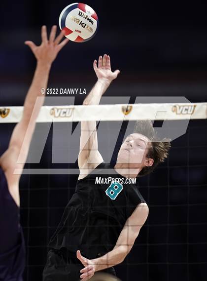 Thumbnail 1 in Glen Allen vs. James River Midlothian (VHSL Class 5 State Final) photogallery.