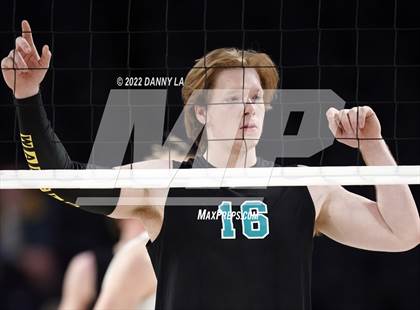 Thumbnail 3 in Glen Allen vs. James River Midlothian (VHSL Class 5 State Final) photogallery.
