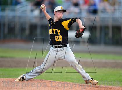 Thumbnail 2 in Amity Regional vs. Southington (CIAC Class LL Final) photogallery.
