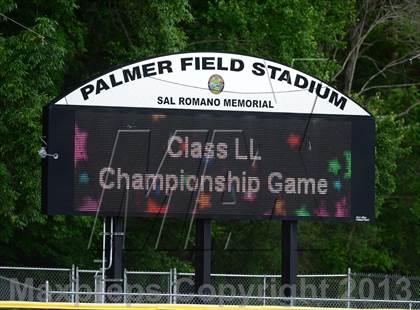 Thumbnail 3 in Amity Regional vs. Southington (CIAC Class LL Final) photogallery.