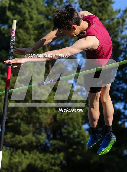 Thumbnail 2 in Southridge @ Sunset (Boys' Pole Vault) photogallery.