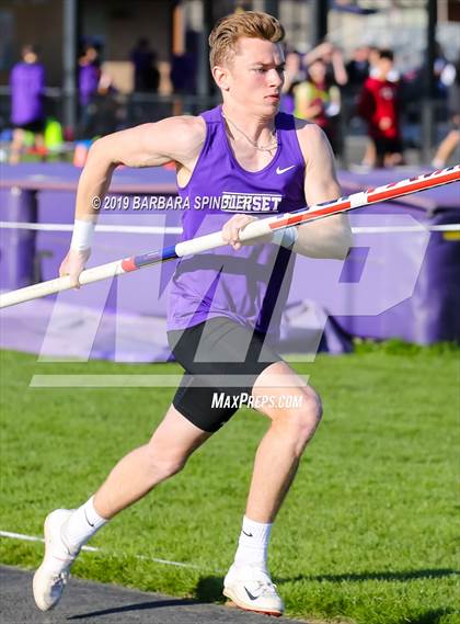 Thumbnail 2 in Southridge @ Sunset (Boys' Pole Vault) photogallery.