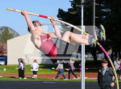Thumbnail 2 in Southridge @ Sunset (Boys' Pole Vault) photogallery.