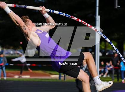 Thumbnail 2 in Southridge @ Sunset (Boys' Pole Vault) photogallery.
