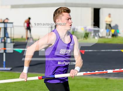 Thumbnail 2 in Southridge @ Sunset (Boys' Pole Vault) photogallery.