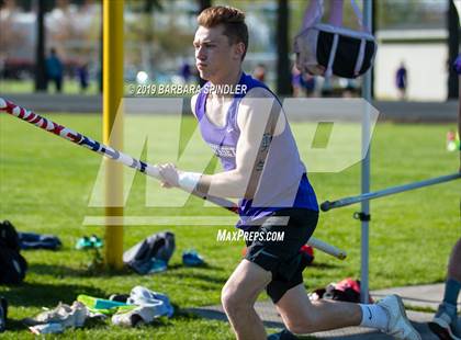 Thumbnail 1 in Southridge @ Sunset (Boys' Pole Vault) photogallery.