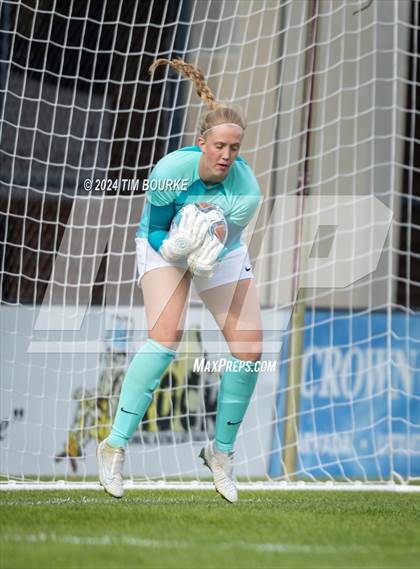 Thumbnail 2 in Mountain Vista vs. Ralston Valley (CHSAA 5A Semifinal) photogallery.