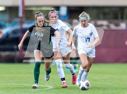Thumbnail 1 in Mountain Vista vs. Ralston Valley (CHSAA 5A Semifinal) photogallery.