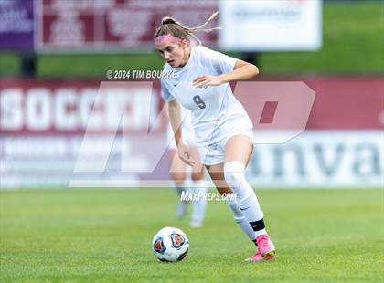 Thumbnail 2 in Mountain Vista vs. Ralston Valley (CHSAA 5A Semifinal) photogallery.