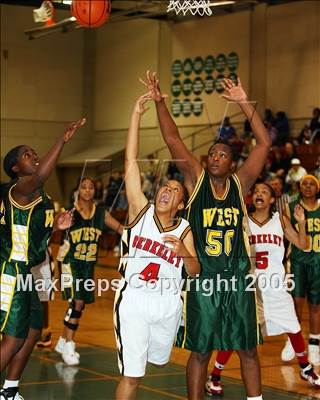 Thumbnail 2 in West-Bakersfield vs Berkeley (West Coast Jamboree) photogallery.