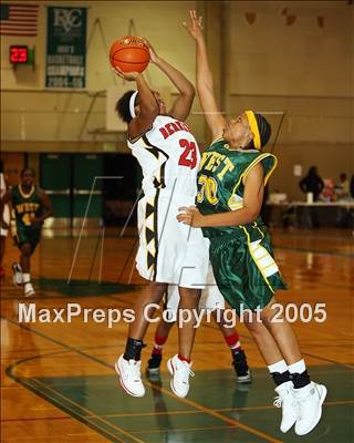 Thumbnail 3 in West-Bakersfield vs Berkeley (West Coast Jamboree) photogallery.