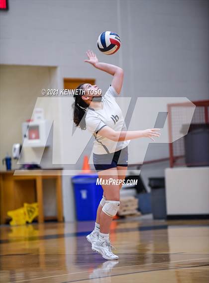 Thumbnail 3 in Harlan vs O'Connor photogallery.