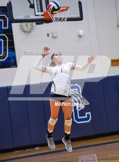Thumbnail 2 in Harlan vs O'Connor photogallery.