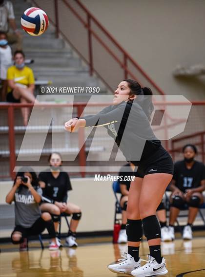 Thumbnail 1 in Harlan vs O'Connor photogallery.
