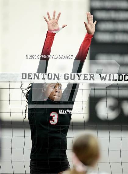 Thumbnail 3 in Coppell vs Guyer photogallery.